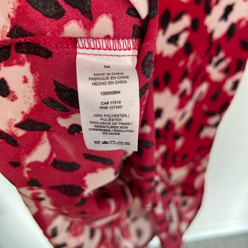 Dynamite red and Black Floral Short Sleeve Blouse - Picture 4 of 4
